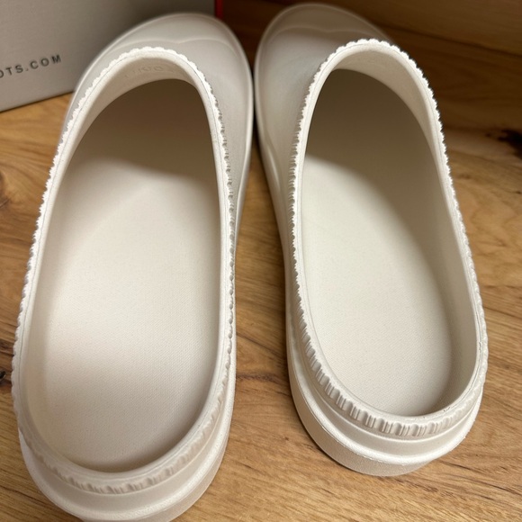 Hunter Womens In/Out Bloom Algae Foam Willow White Slip On Clogs Size 12 NIB - Picture 12 of 13